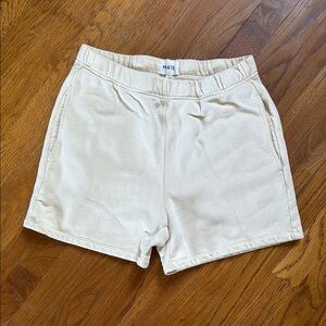 Mate the label Cream Shorts Small